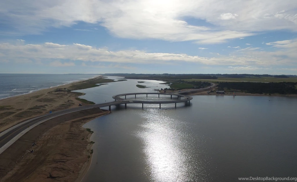 Rafael Viñoly's Uruguayan Lagoon Bridge