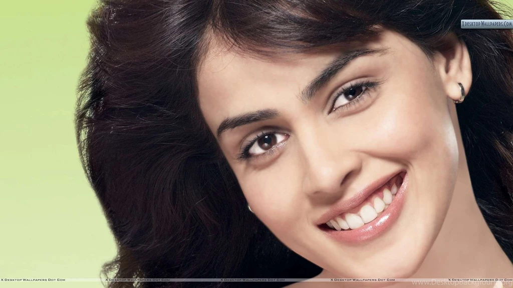 Genelia Pics Photos, Videos, Blogs