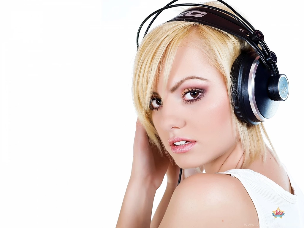 Wallpapers Asian Models A Singer Alexandra Stan Hd 1600x1200 ...