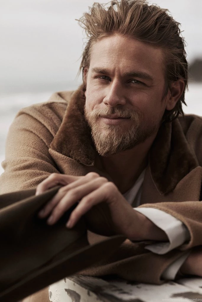 765712 Charlie Hunnam Wallpapers
