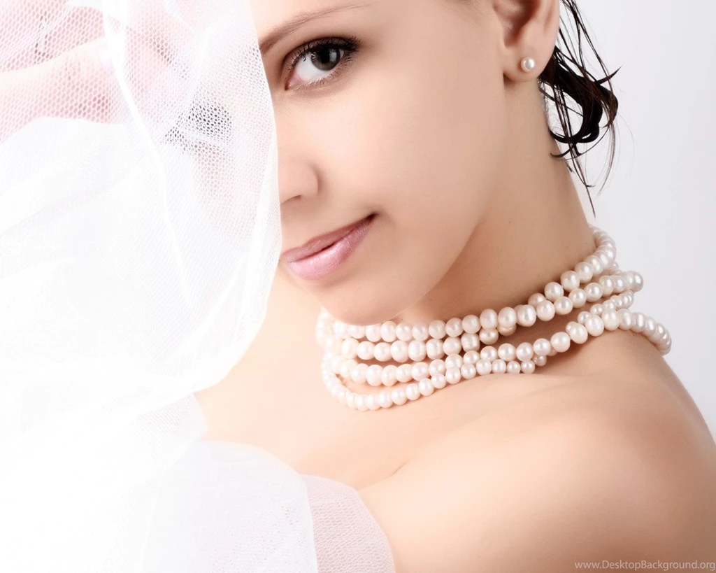 Beautiful Ladies Wallpapers   Widescreen HD Wallpapers