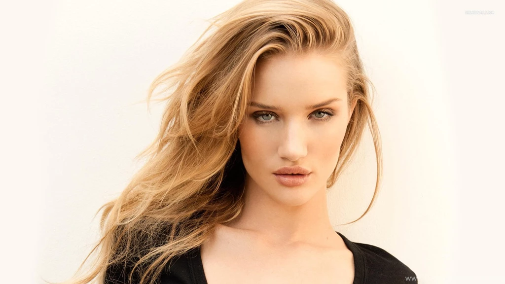 HD Rosie Huntington Whiteley Wallpapers And Photos