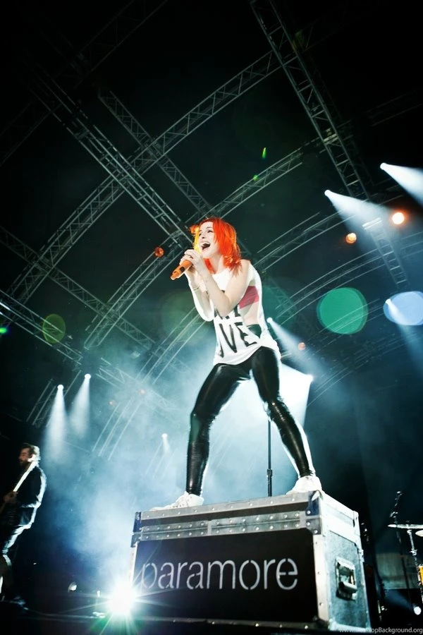 download paramore iphone wallpapers