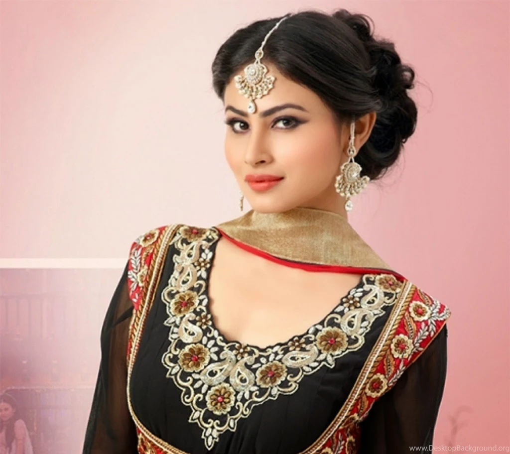 Mouni Roy Indian Drama Actress Wallpapers