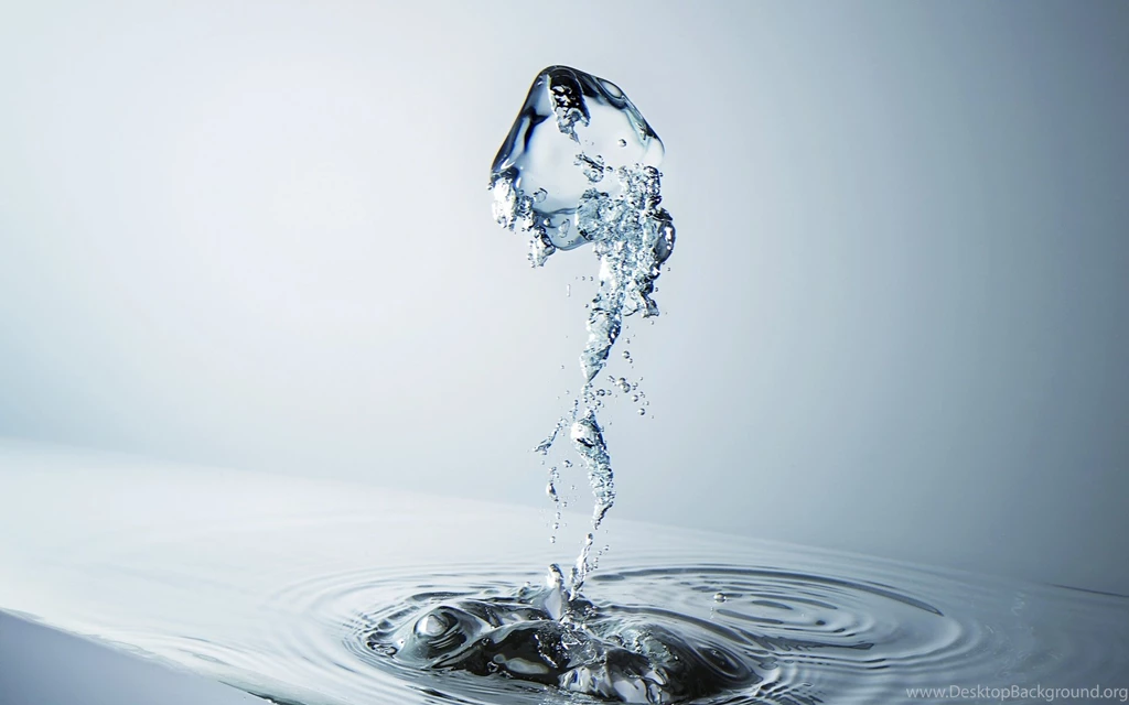 Ice Cubes In Water Wallpaper.