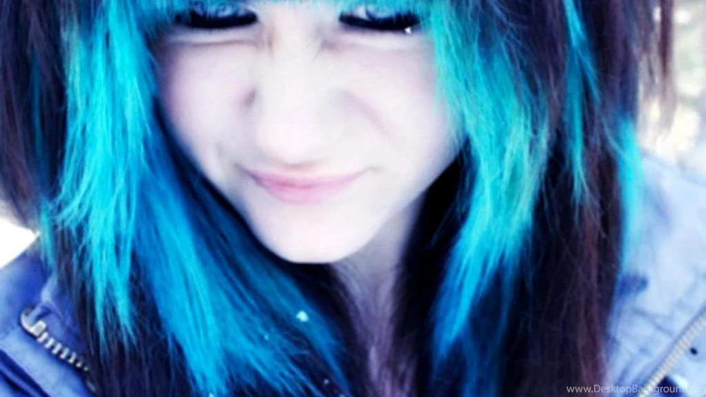 Cute Emo Scene Girl   (