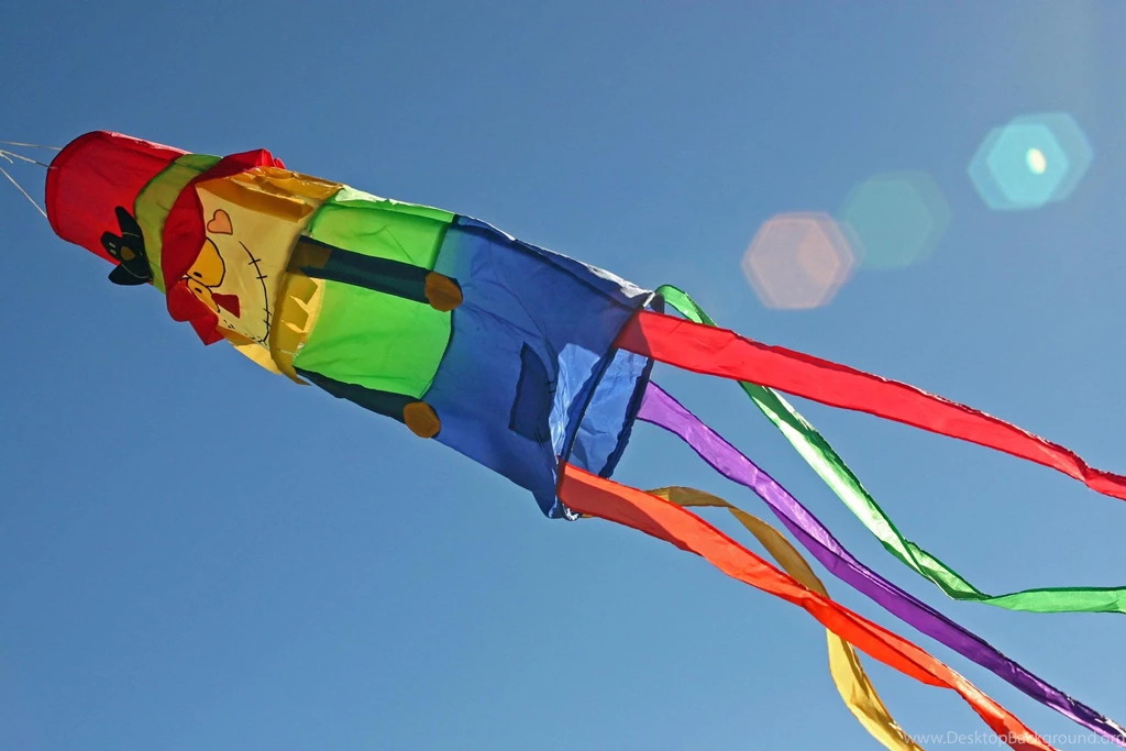 Beautiful Colorful Latest New Style Kites For Makar Sankranti ...