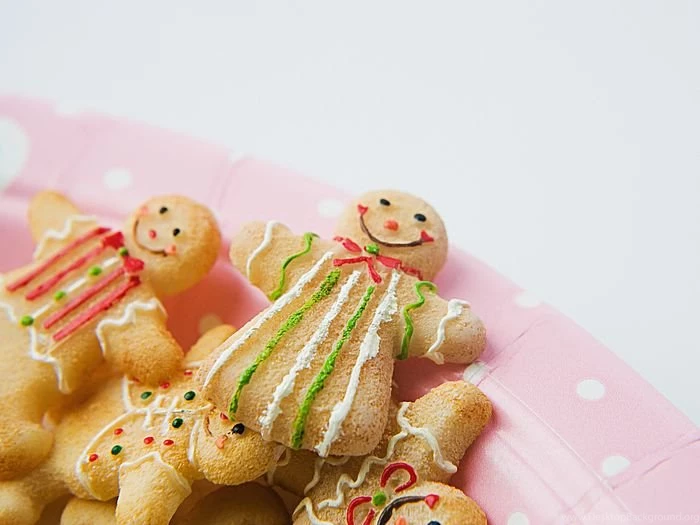 Lovely Gingerbread Men Picture 1 Wallcoo.net