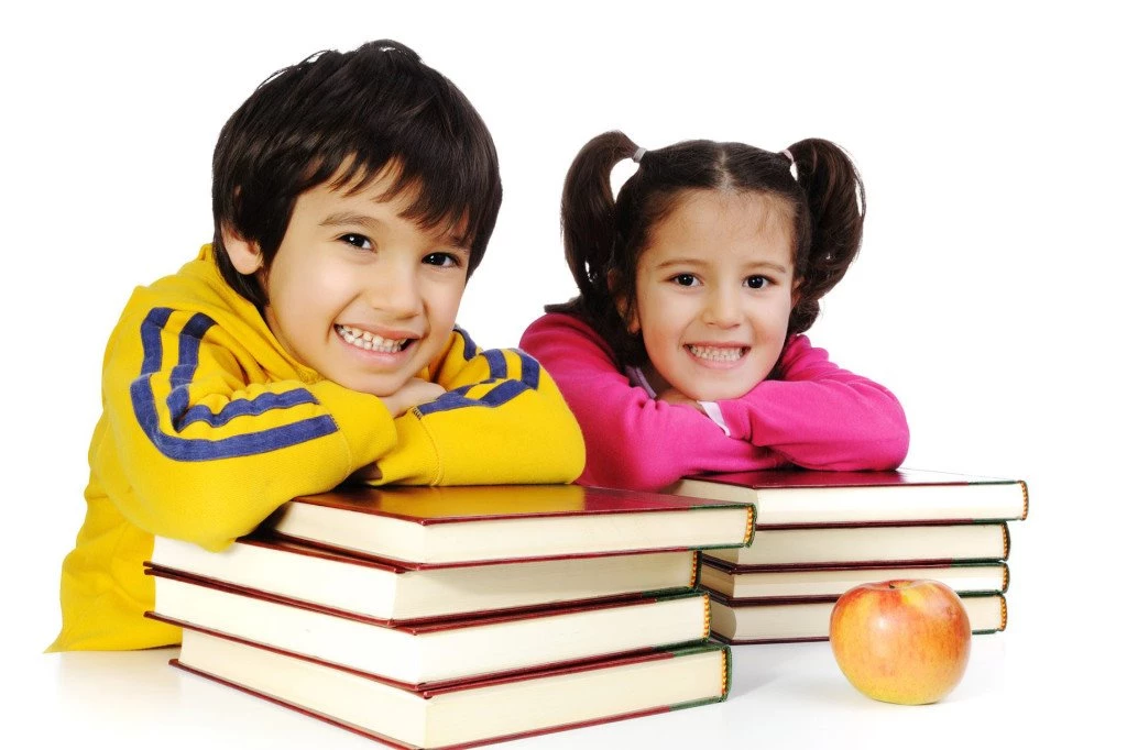 Sweet School Kids Playing Wallpapers – Daily Backgrounds In HD