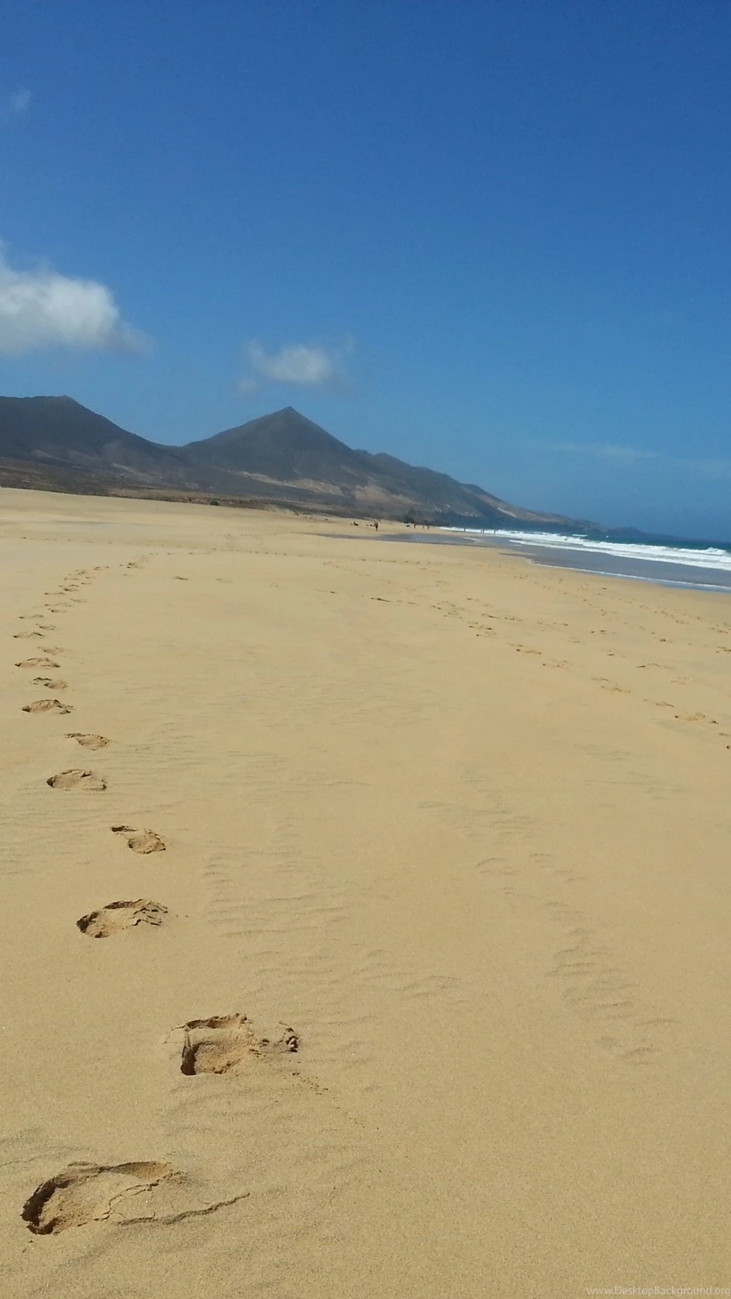 Beach Sand Footsteps Android Wallpapers Free Download