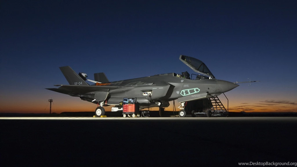 SuperHD.pics: F 35 Lightning II Aircraft Military Desktop Bakcgrounds