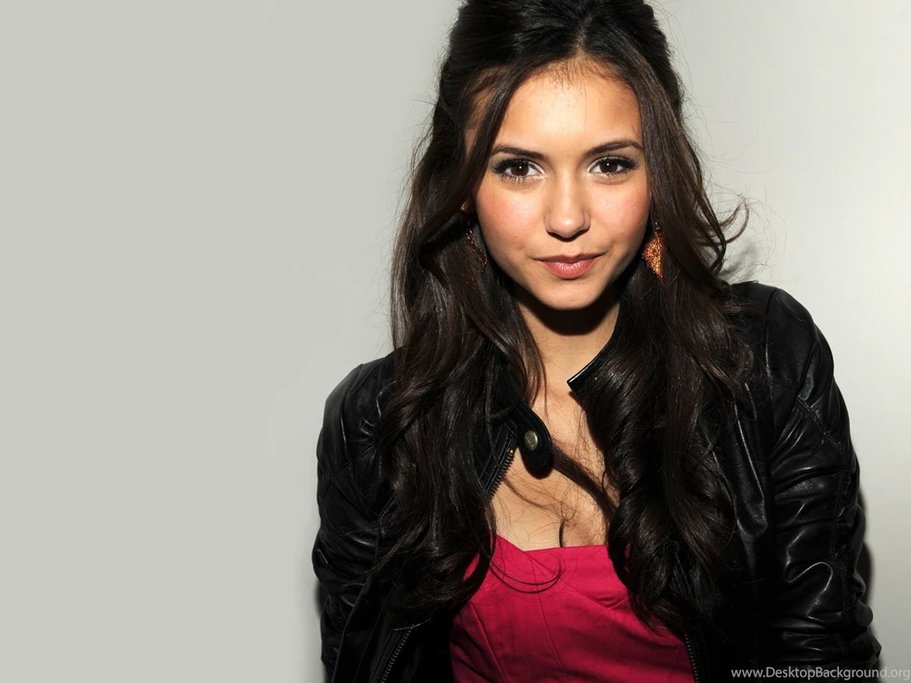 Pretty Nina Dobrev Wallpaper! Nina Dobrev Wallpapers (11342597 ...