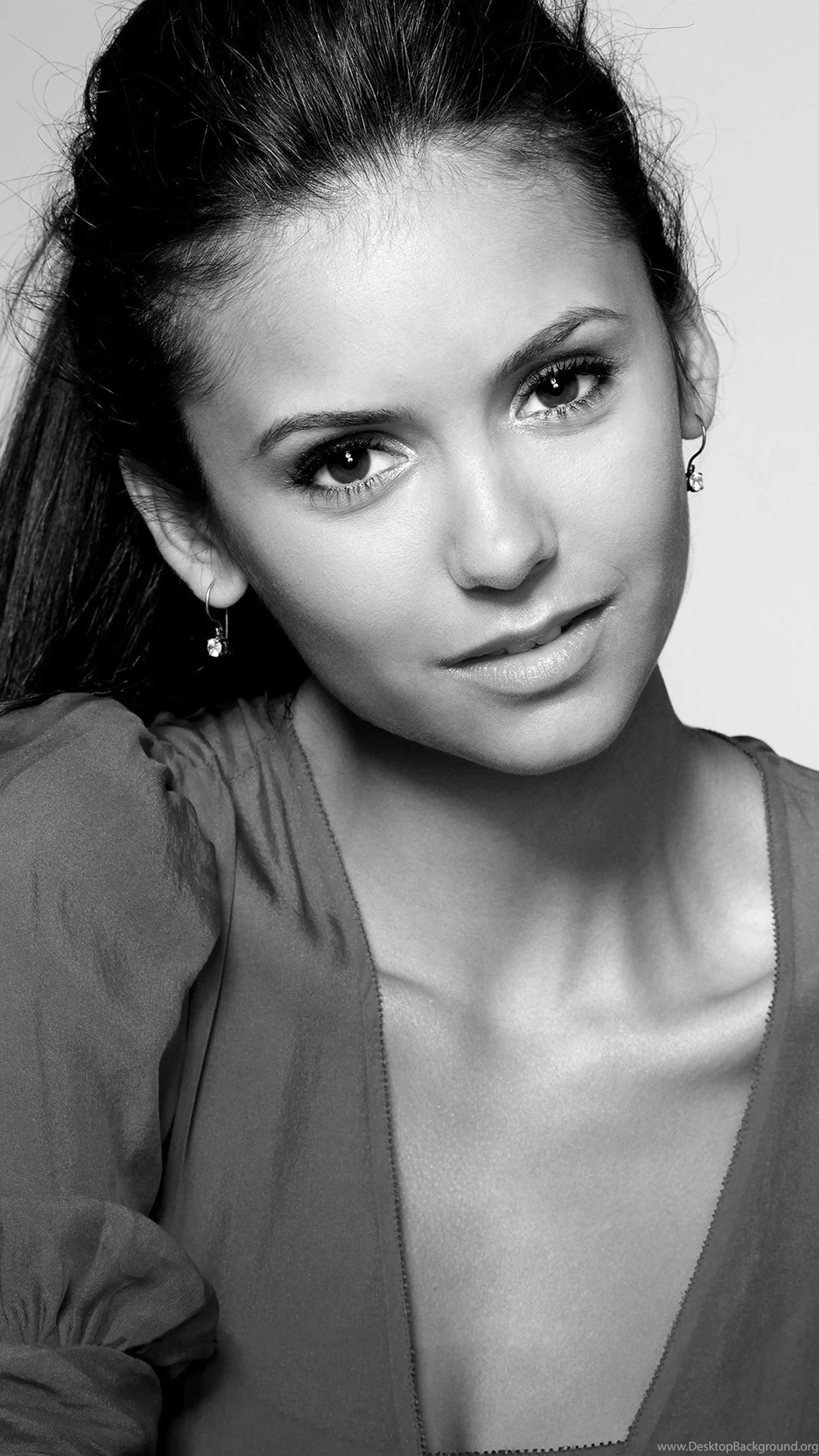 Nina Dobrev Download Htc Wallpapers Best Htc One Wallpapers