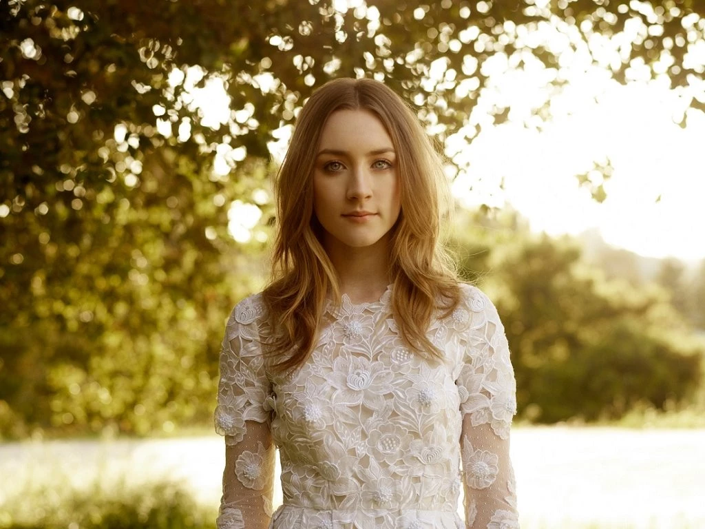 Wonderful Saoirse Ronan Wallpapers