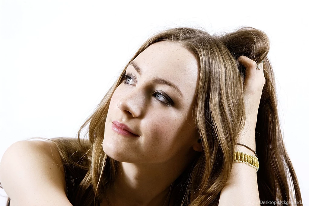 Saoirse Ronan Wallpapers