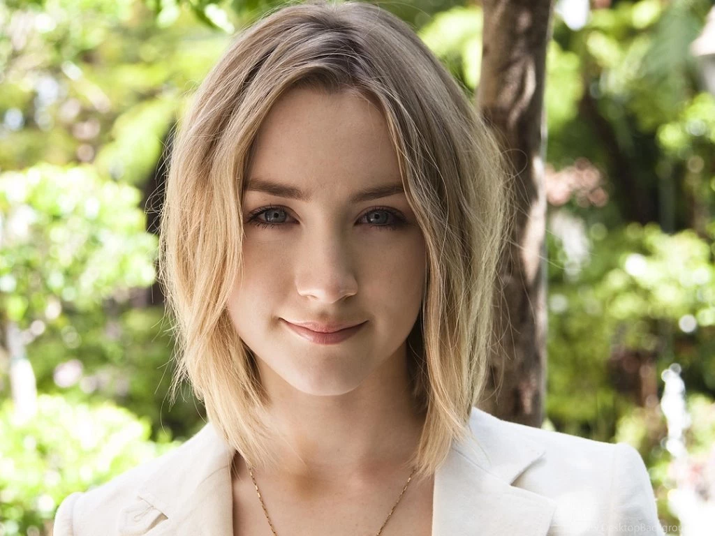 Magnificent Saoirse Ronan Wallpapers