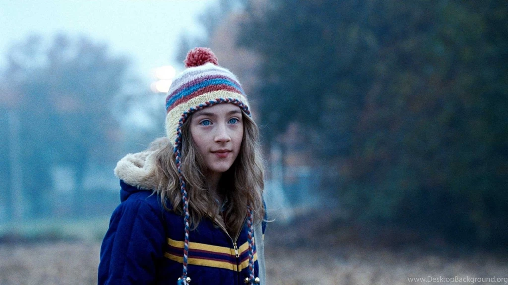 Hot HD Saoirse Ronan Wallpapers