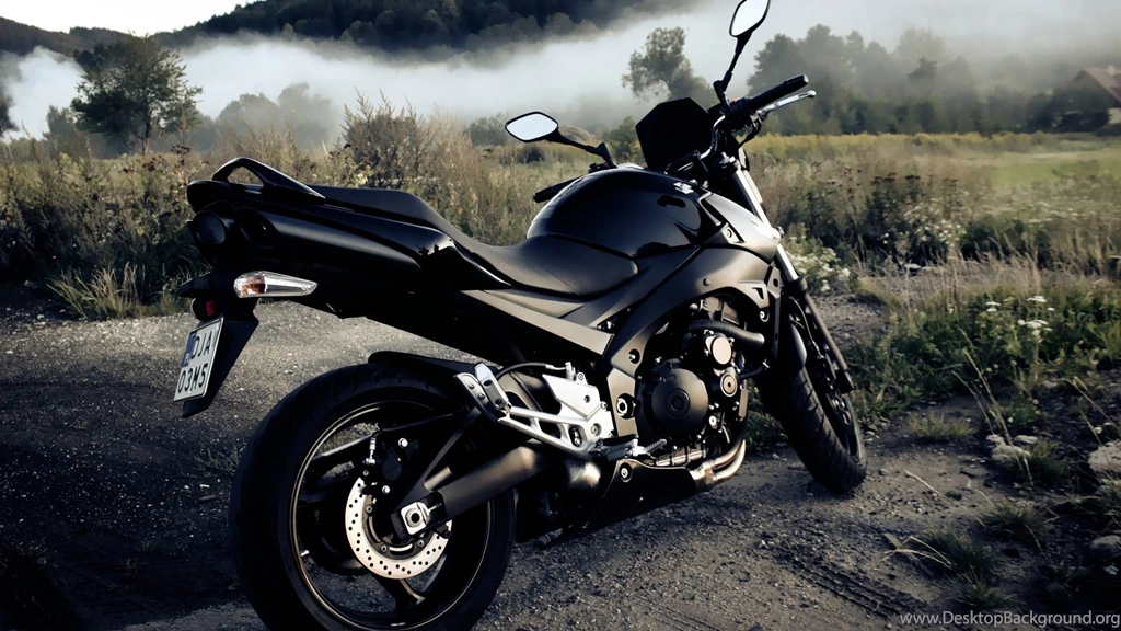 Suzuki GSXR 600 Motorcycle Wallpapers