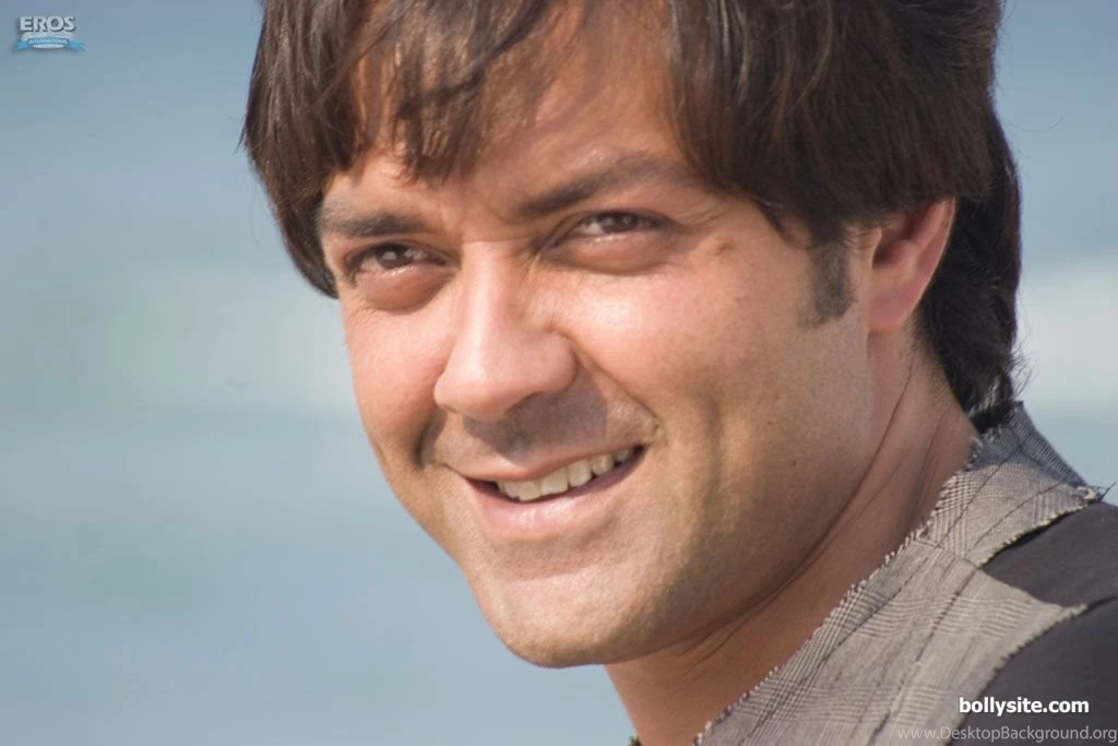Bobby Deol Smile Wallpapers Of Movie Vaada Raha