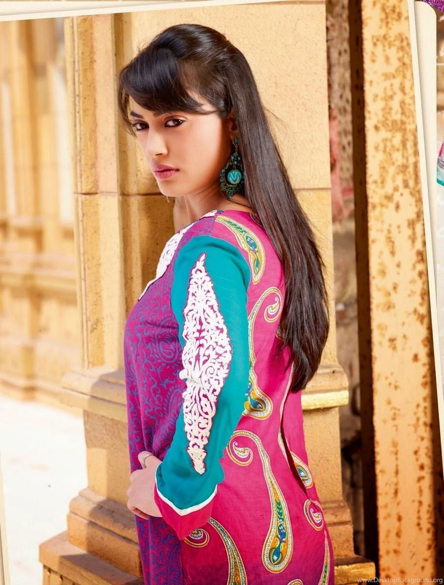 All Wide Wallpapers 4U Free Download: Surbhi Jyoti Beautiful ...
