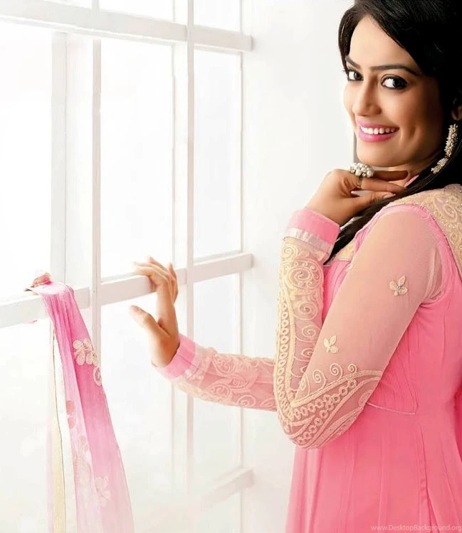 Surbhi Jyoti HD Wallpapers