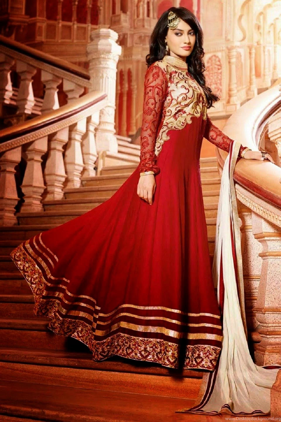 All 4u Wallpaper: Surbhi Jyoti HD Wallpapers