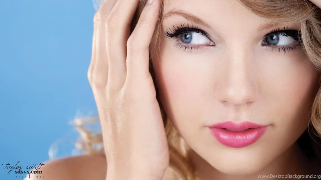 TAYLOR SWIFT WALLPAPER   (