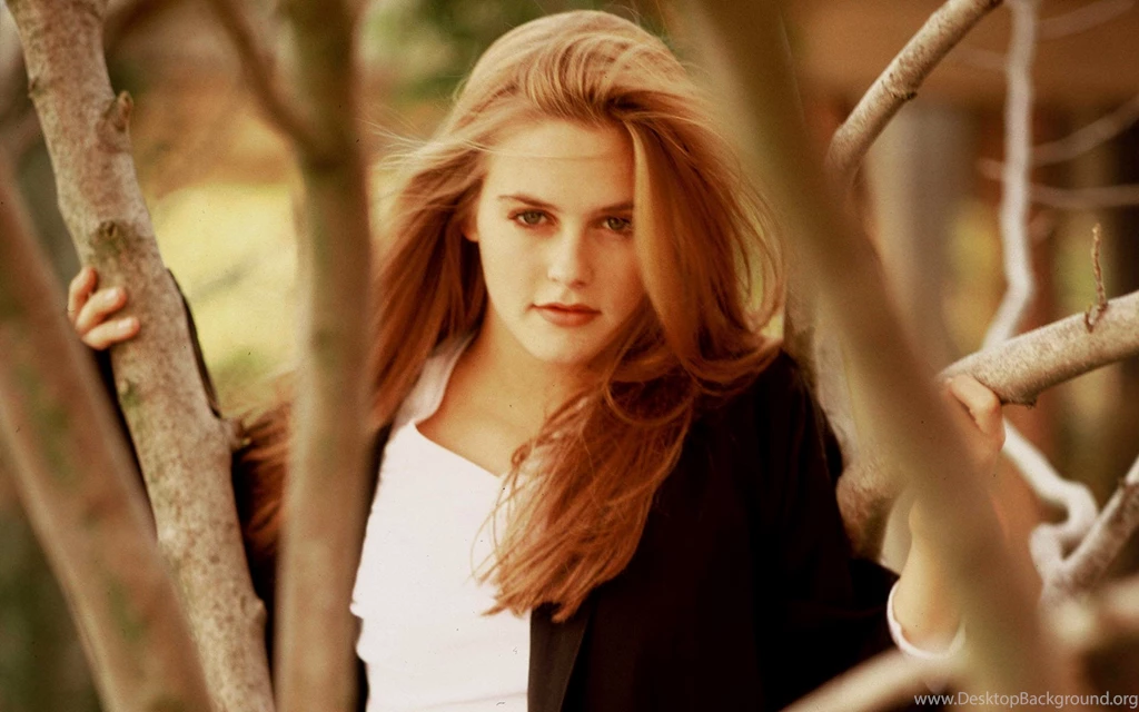 Alicia Silverstone HD Wallpapers And Photos Download