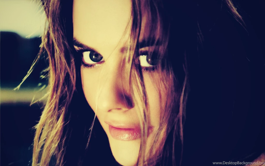 Alicia Silverstone Wallpapers