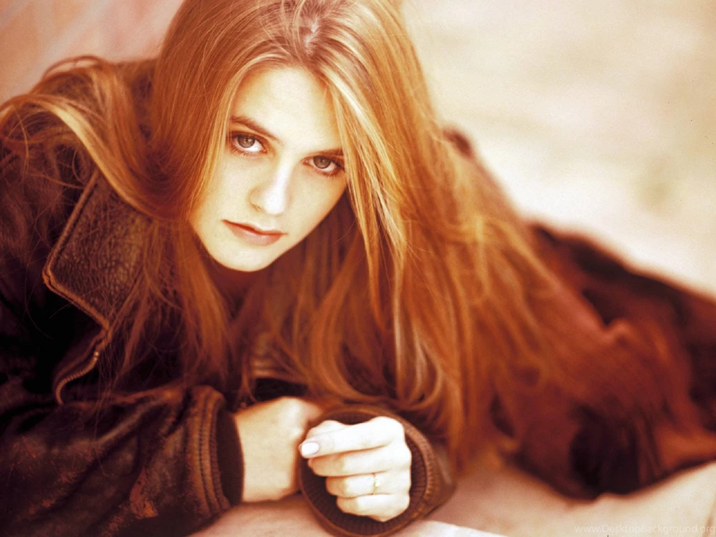 Alicia Silverstone Wallpapers