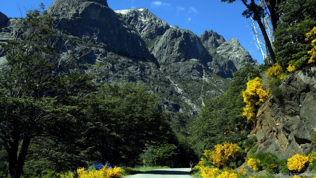 Superb Mountains Wallpapers
