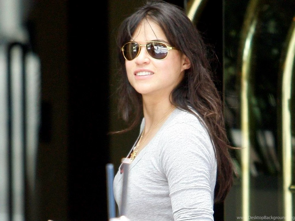 Super Michelle Rodriguez Wallpapers