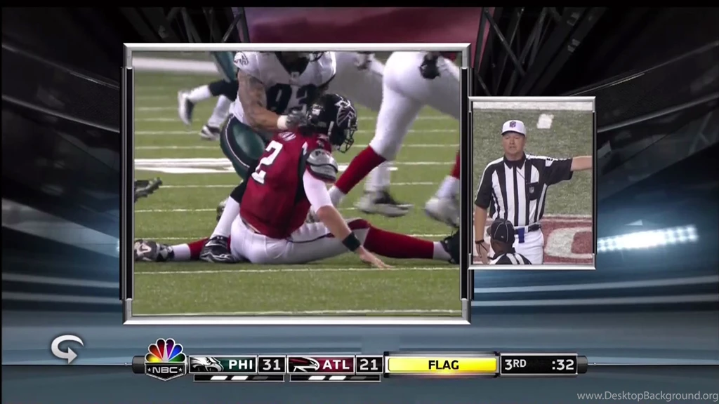Matt Ryan Does A Split