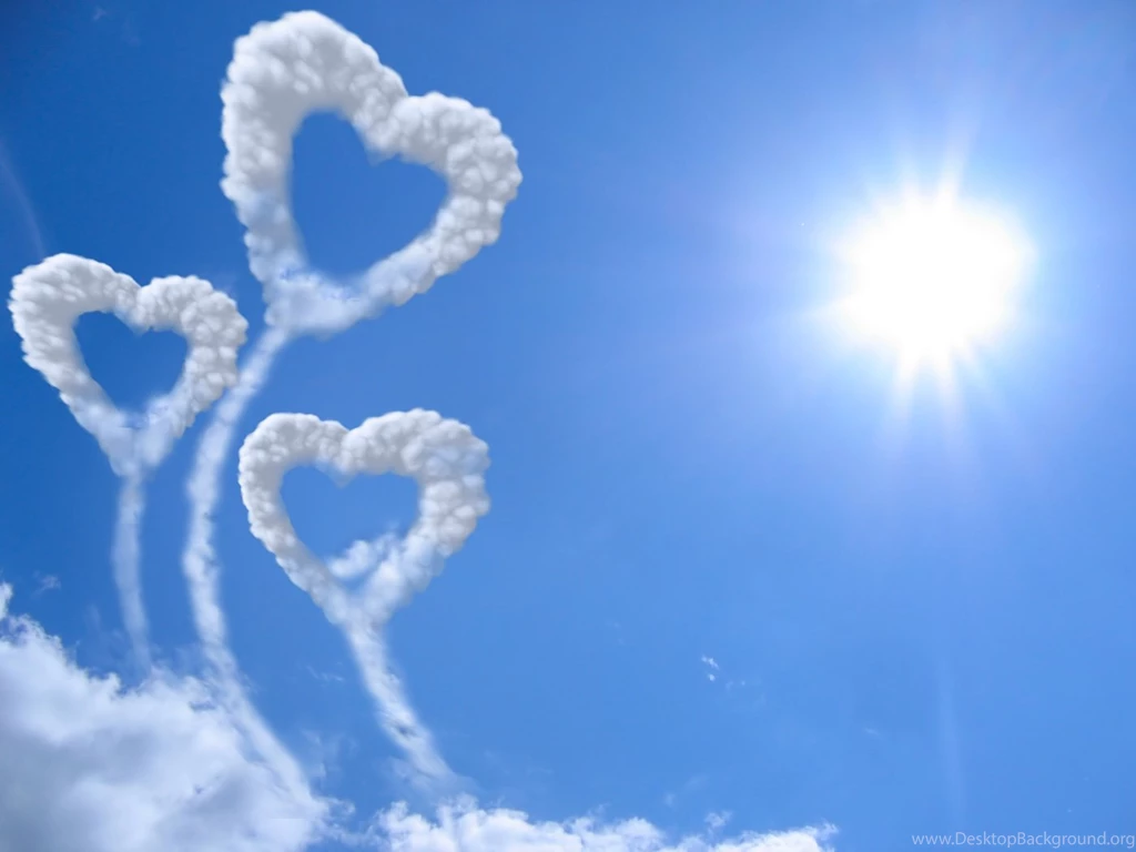 Heart Shaped Cloud Cool Wallpapers HD For Desktop