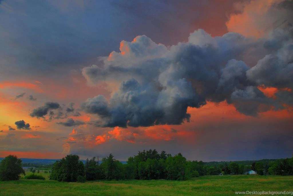 SUNSET STORM CLOUDS WALLPAPER (