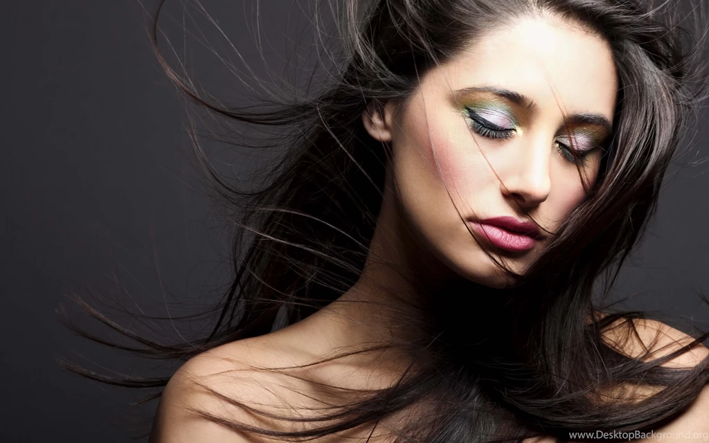 Nargis Fakhri Wallpapers HD Download For Desktop & Mobile
