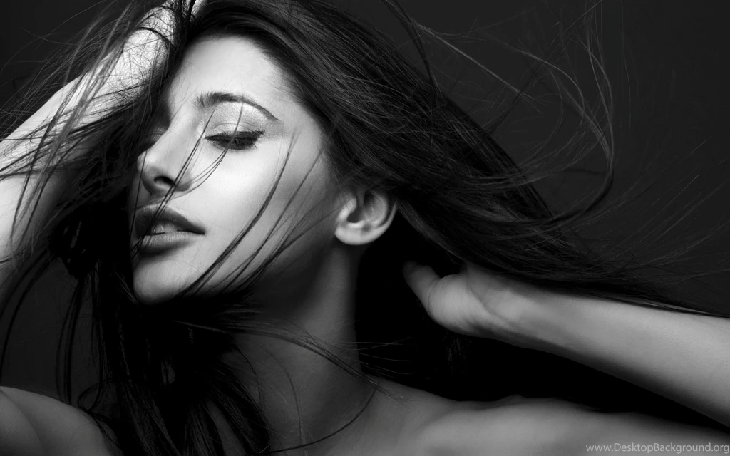 Nargis Fakhri In Hot Look