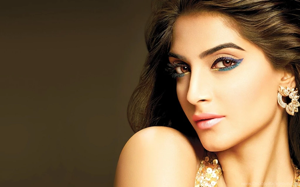 Sonam Kapoor HD Wallpapers Download For Desktop & Mobile