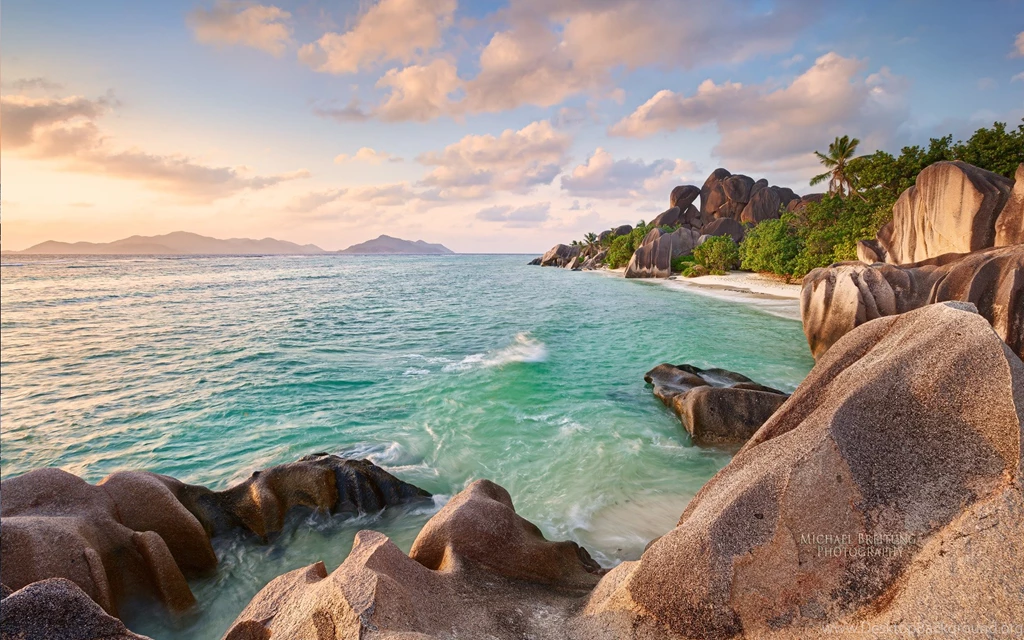 New Most Popular Beach Resorts HD Wallpaper Images Download Free