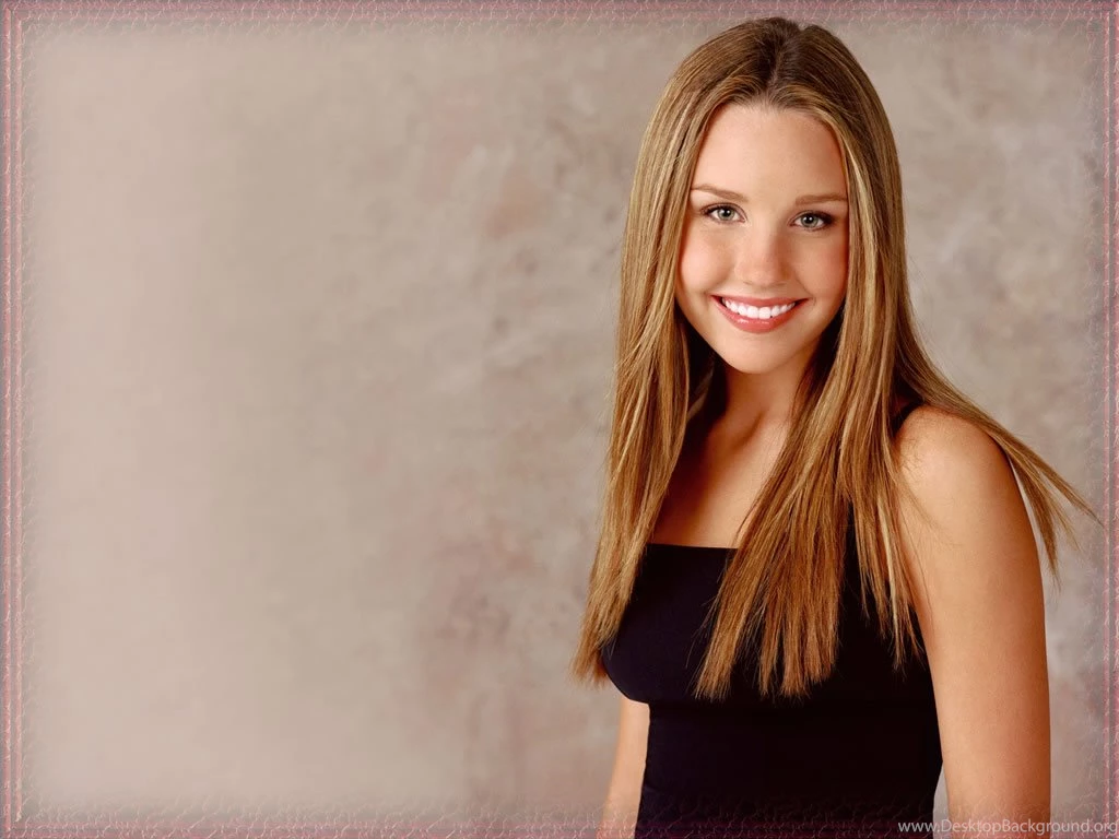 Amanda Brynes Wallpapers