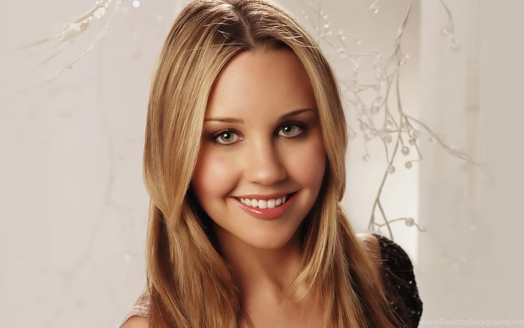 Amanda Bynes Wallpaper.