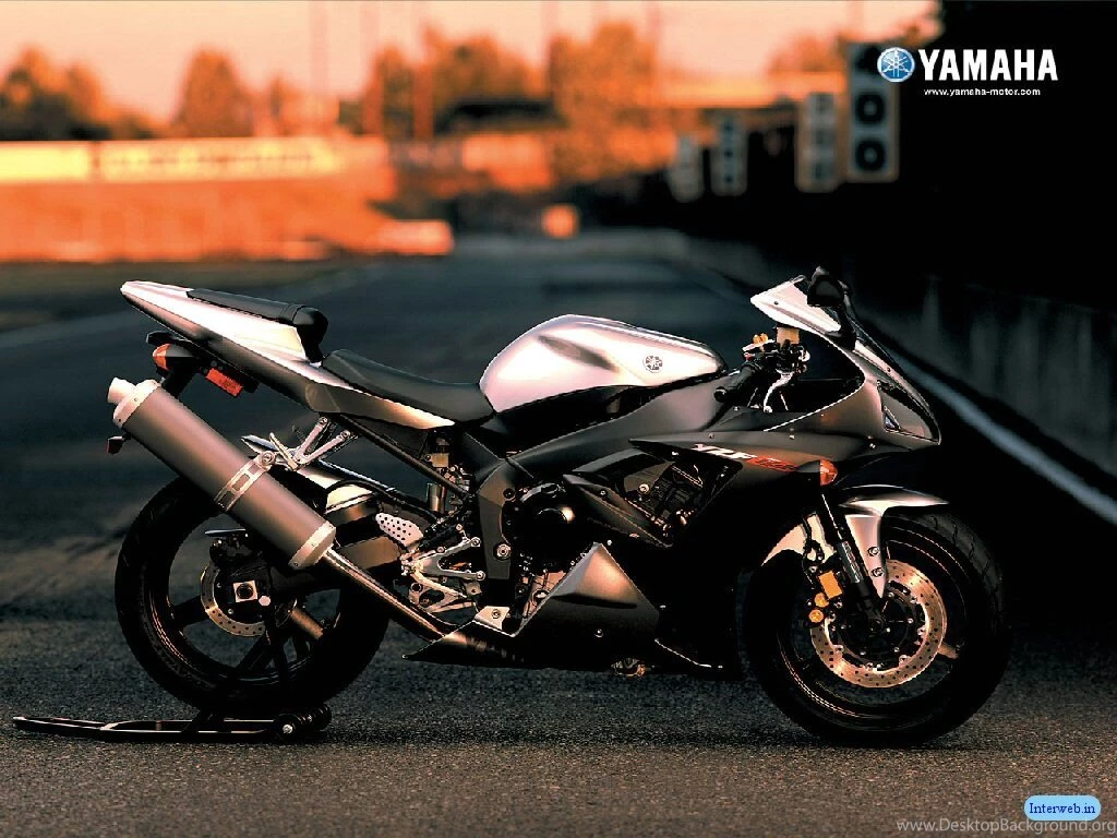 Yamaha Bikes Wallpapers