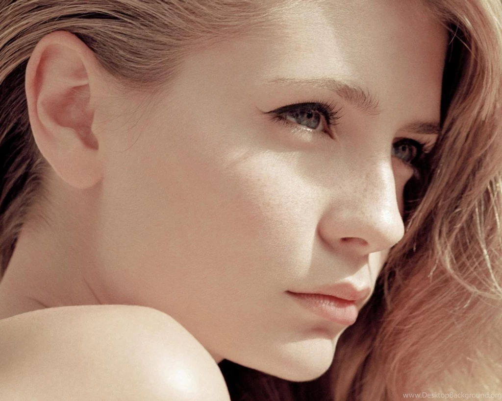 Face Of Beautiful Woman Mischa Barton Hd Wallpapers   (