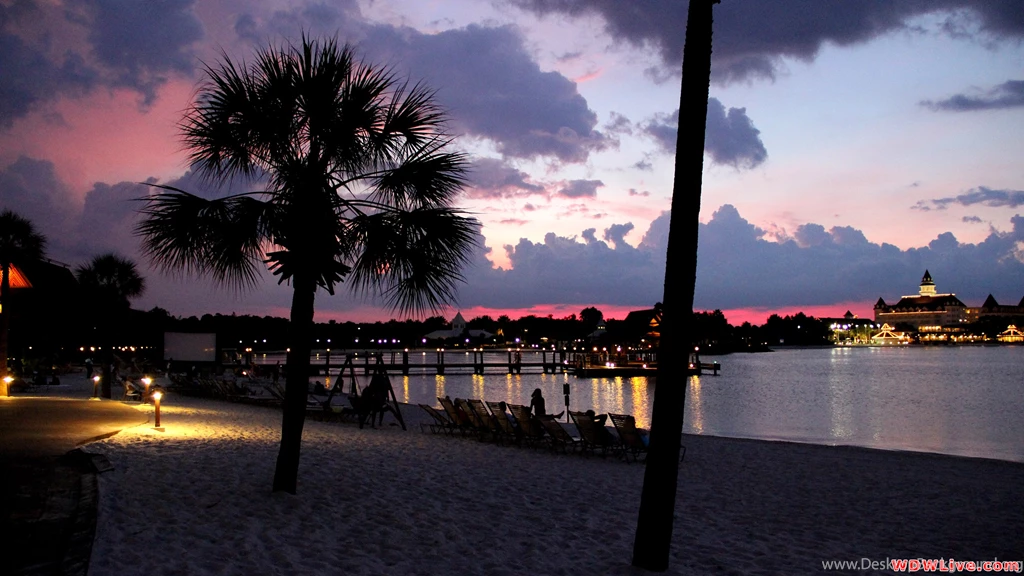 Polynesian: A Beautiful Day Ends On The Poly Beach!
