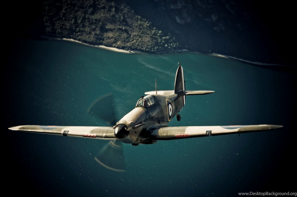 Fighter Plane Cain Spitfire Raf Prop Propeller