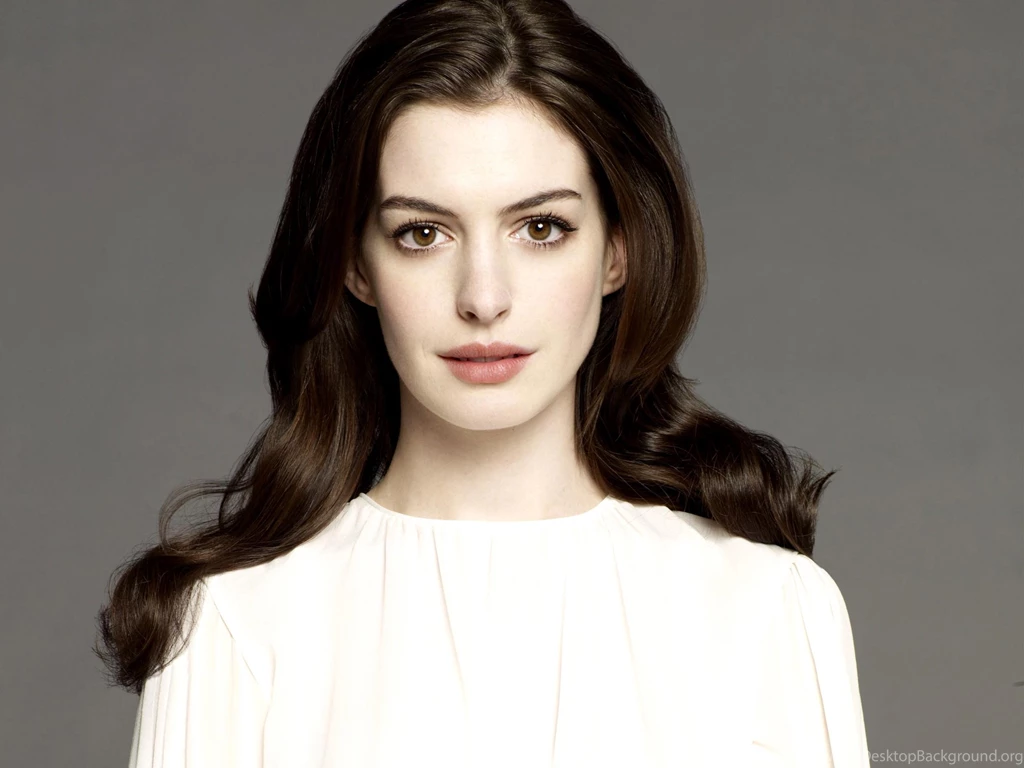 Anne Hathaway HD Post In Pixel Of 2560×1920, Girl In Perfect White ...