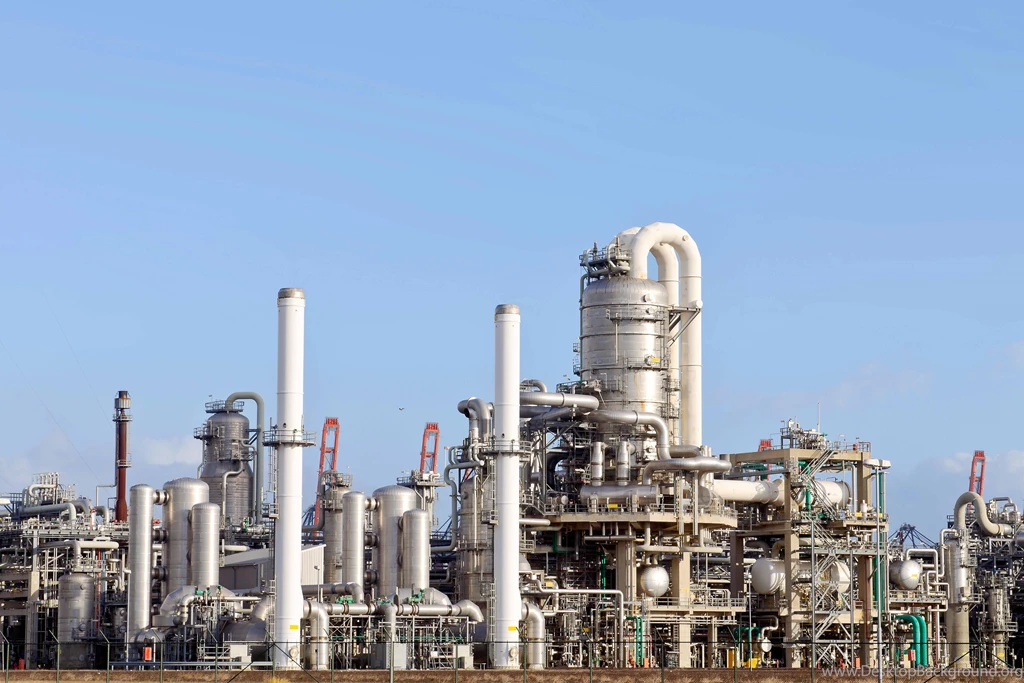 7 Industrial HD Wallpapers