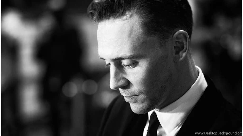Black And White 2016 Tom Hiddleston Wallpapers