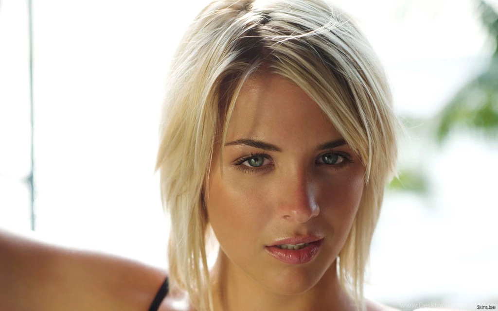 Download Blondes Women Wallpapers 1920x1200
