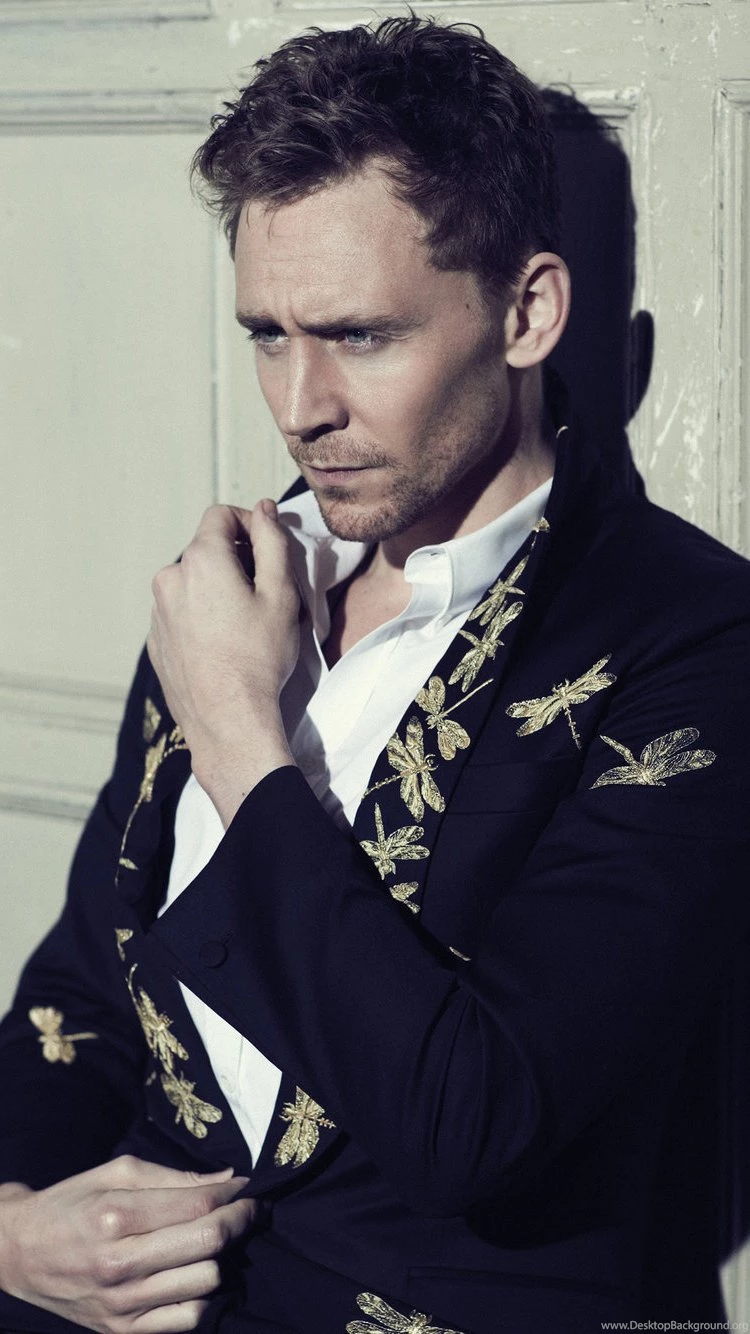 Tom Hiddleston iPhone 6 High Resolution Wallpapers